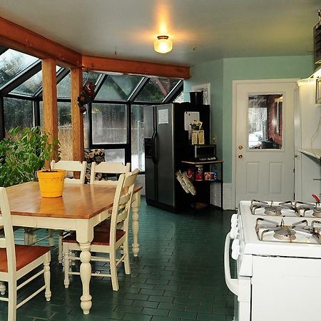 Cranky Crow Bed & Breakfast Kodiak Buitenkant foto